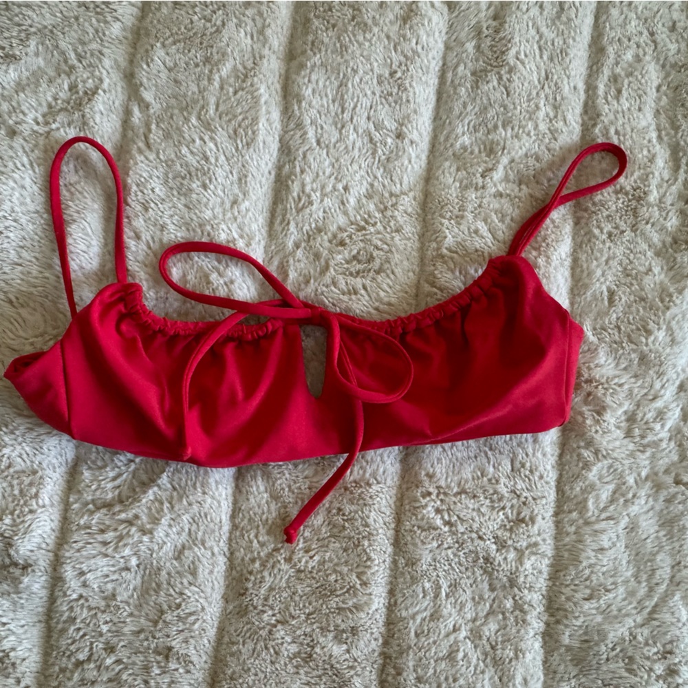 Skatie Demi Top Size Small in Cherry Red